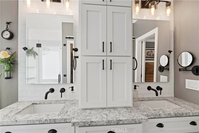 8148 Emerson Avenue, Yucca Valley, CA 92284