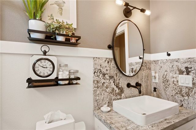 8148 Emerson Avenue, Yucca Valley, CA 92284