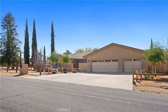 8148 Emerson Avenue, Yucca Valley, CA 92284