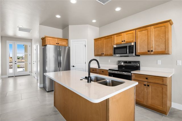 7575 E Towago Drive, Kingman, AZ 86401