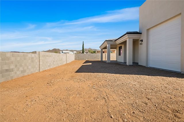 7575 E Towago Drive, Kingman, AZ 86401