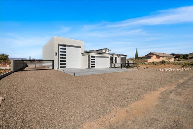 7575 E Towago Drive, Kingman, AZ 86401