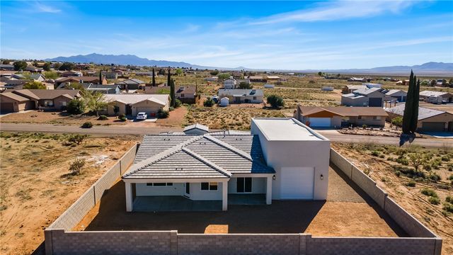 7575 E Towago Drive, Kingman, AZ 86401