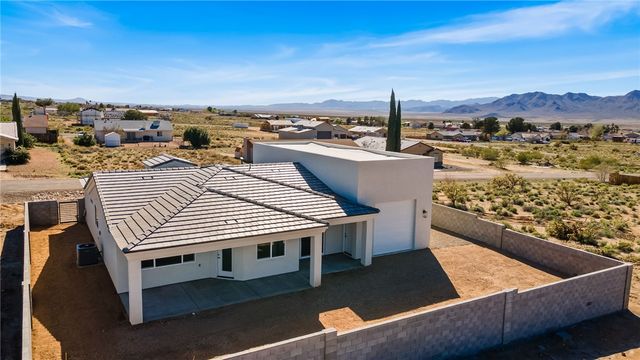 7575 E Towago Drive, Kingman, AZ 86401