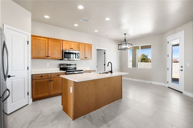 7575 E Towago Drive, Kingman, AZ 86401