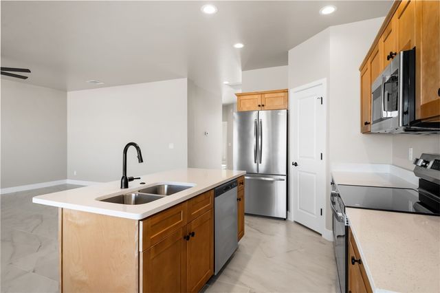 7575 E Towago Drive, Kingman, AZ 86401