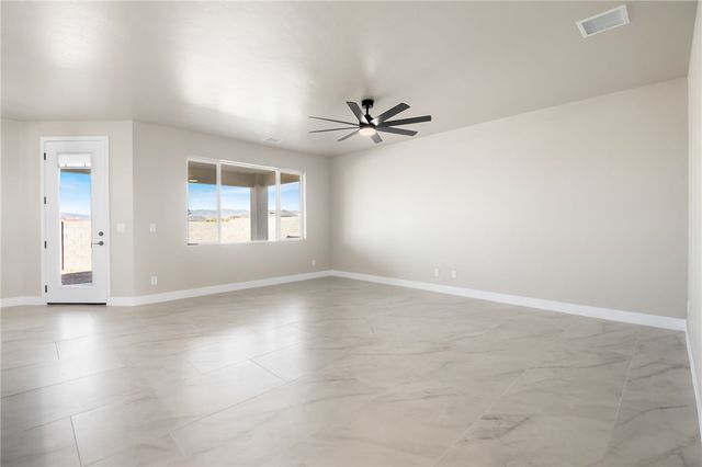 7575 E Towago Drive, Kingman, AZ 86401