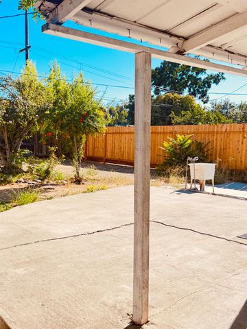 1608 Teresa St, Modesto, CA 95350