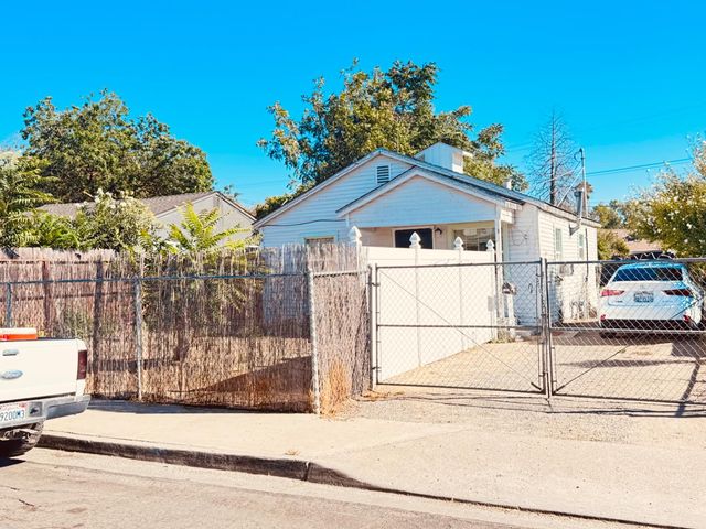 1608 Teresa St, Modesto, CA 95350