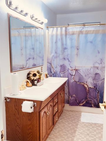 1608 Teresa St, Modesto, CA 95350