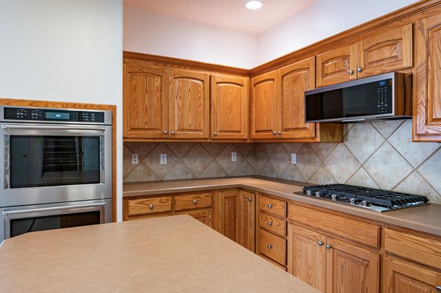 5120 Pyrite Place NW, Albuquerque, NM 87114
