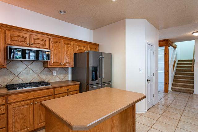 5120 Pyrite Place NW, Albuquerque, NM 87114