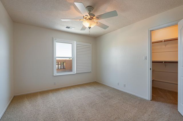 5120 Pyrite Place NW, Albuquerque, NM 87114