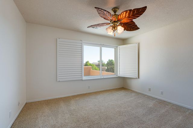 5120 Pyrite Place NW, Albuquerque, NM 87114