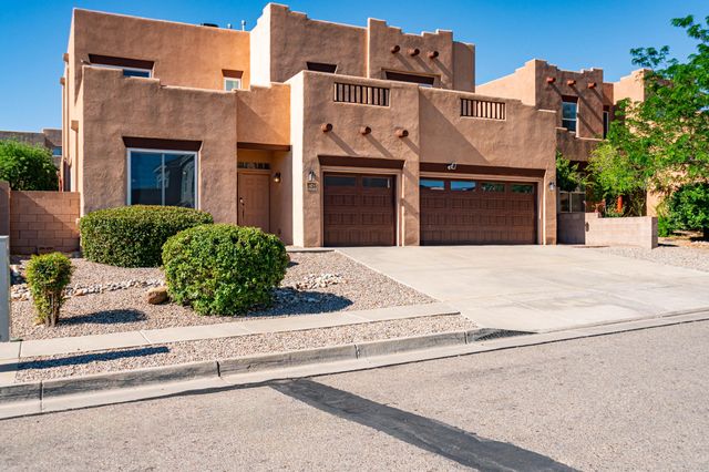 5120 Pyrite Place NW, Albuquerque, NM 87114