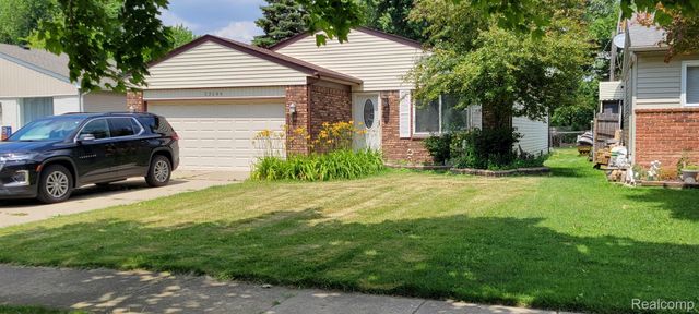 23289 Deanhurst Street, Clinton Charter Township, MI 48035