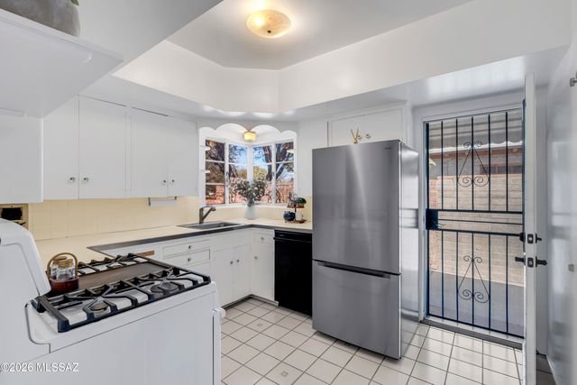 1934 E Mabel Street, Tucson, AZ 85719