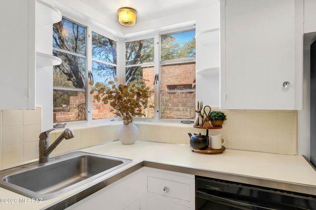 1934 E Mabel Street, Tucson, AZ 85719