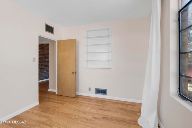 1934 E Mabel Street, Tucson, AZ 85719