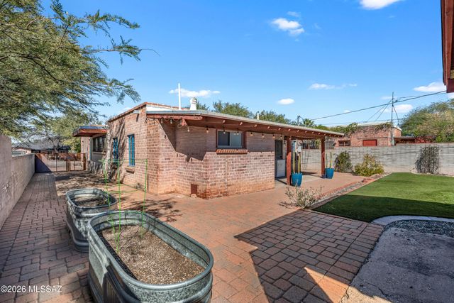1934 E Mabel Street, Tucson, AZ 85719
