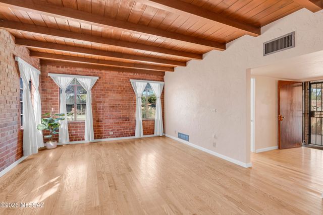 1934 E Mabel Street, Tucson, AZ 85719