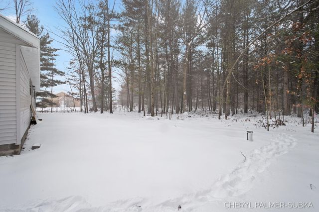 2223 Strand Road, Muskegon, MI 49445