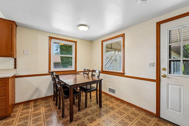 8245 Del Drive N, New Hope, MN 55428