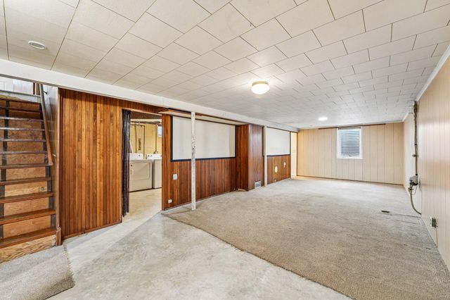8245 Del Drive N, New Hope, MN 55428