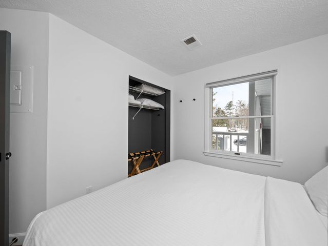 2305 N Us31 203, Traverse City, MI 49686