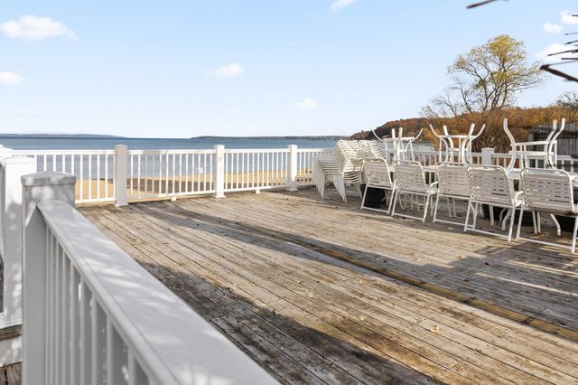 2305 N Us31 203, Traverse City, MI 49686