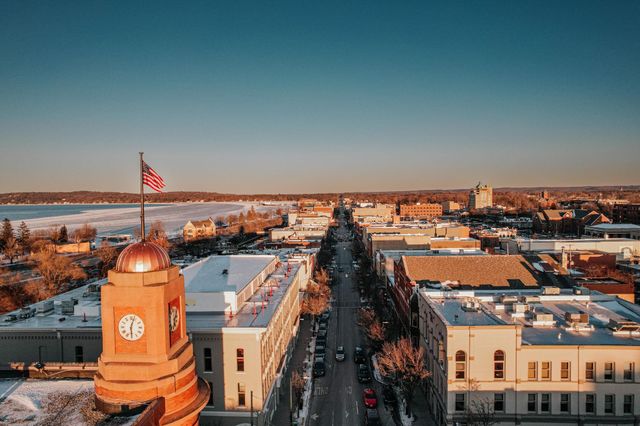 2305 N Us31 203, Traverse City, MI 49686