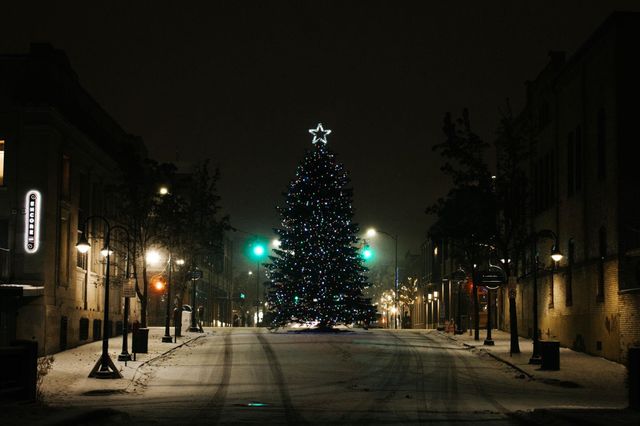 2305 N Us31 203, Traverse City, MI 49686