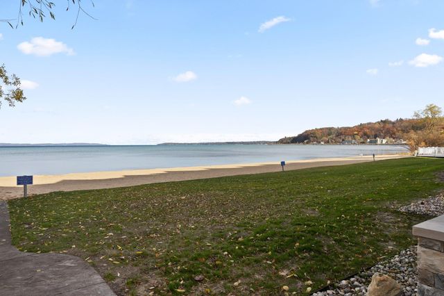 2305 N Us31 203, Traverse City, MI 49686