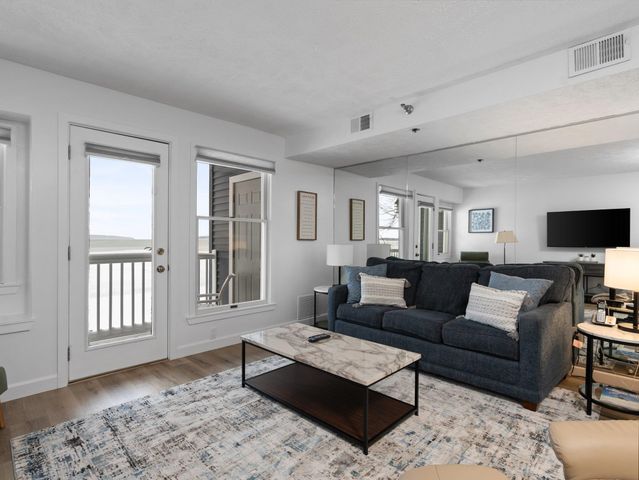 2305 N Us31 203, Traverse City, MI 49686