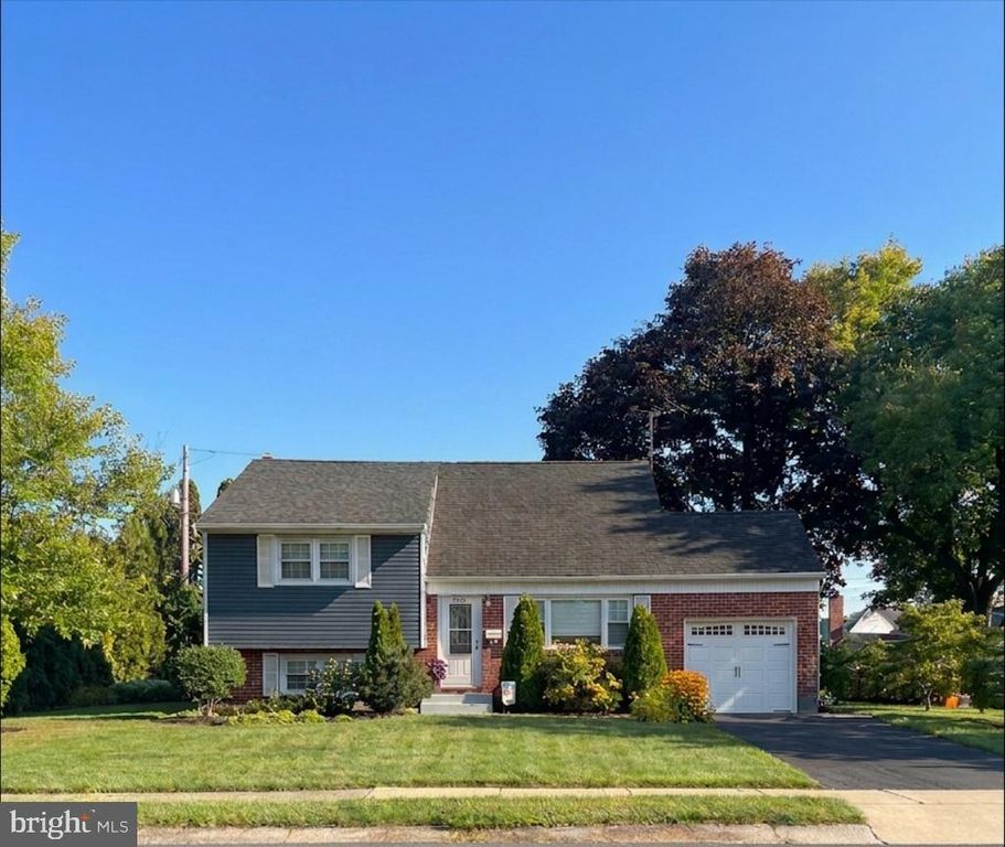 2614 TENNYSON AVE, Reading, PA 19608