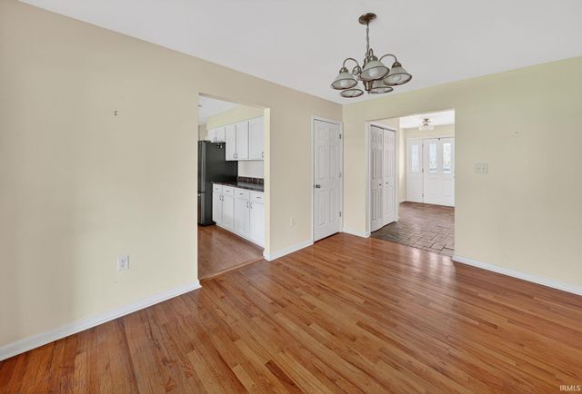 51823 Cheryl Drive, Granger, IN 46530