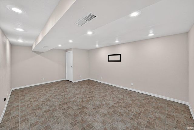 51823 Cheryl Drive, Granger, IN 46530