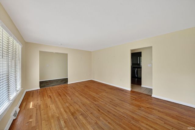 51823 Cheryl Drive, Granger, IN 46530