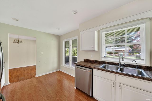 51823 Cheryl Drive, Granger, IN 46530