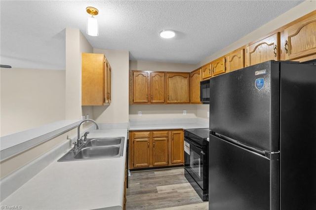 311 Quietwood Drive 311, Winston-salem, NC 27103