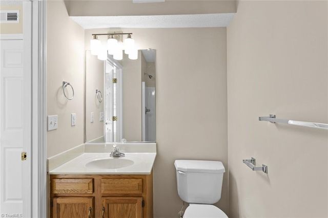 311 Quietwood Drive 311, Winston-salem, NC 27103