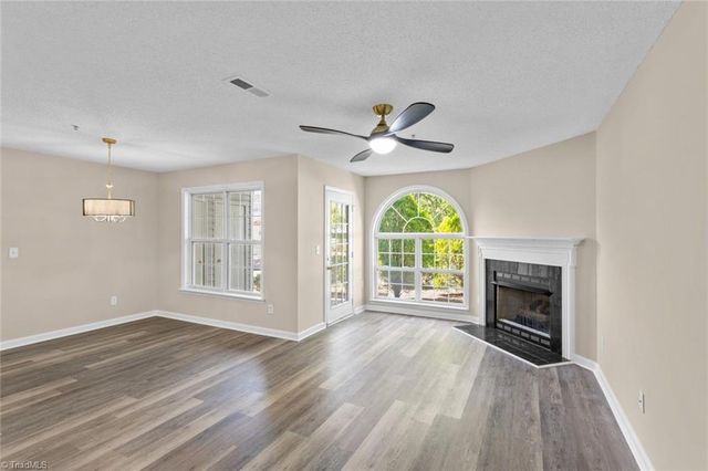 311 Quietwood Drive 311, Winston-salem, NC 27103