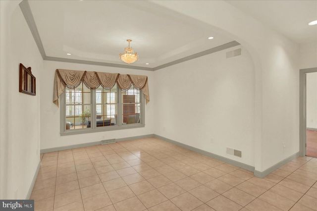 4755 MAPLE SHADE DR, Harrisburg, PA 17110