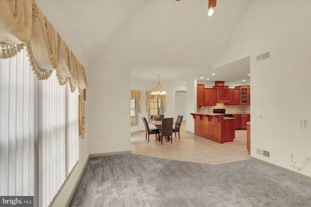 4755 MAPLE SHADE DR, Harrisburg, PA 17110