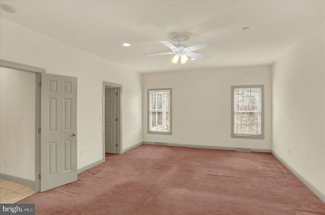 4755 MAPLE SHADE DR, Harrisburg, PA 17110