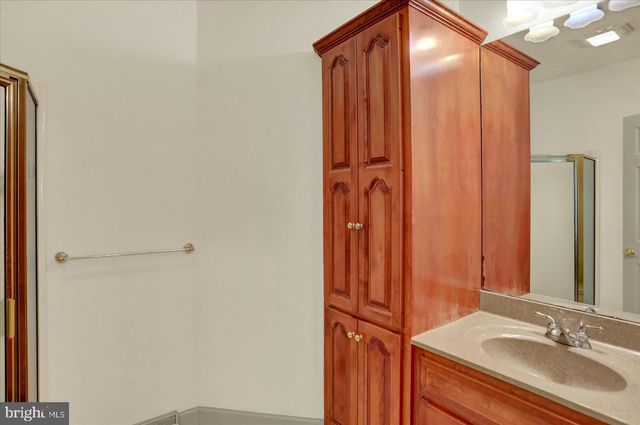 4755 MAPLE SHADE DR, Harrisburg, PA 17110