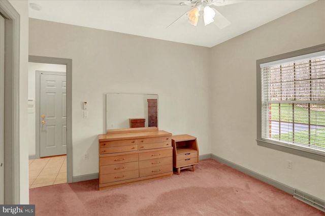 4755 MAPLE SHADE DR, Harrisburg, PA 17110