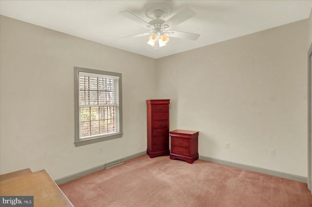 4755 MAPLE SHADE DR, Harrisburg, PA 17110