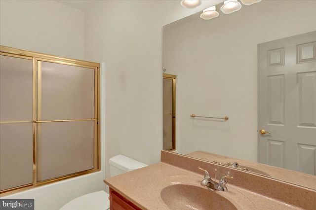 4755 MAPLE SHADE DR, Harrisburg, PA 17110