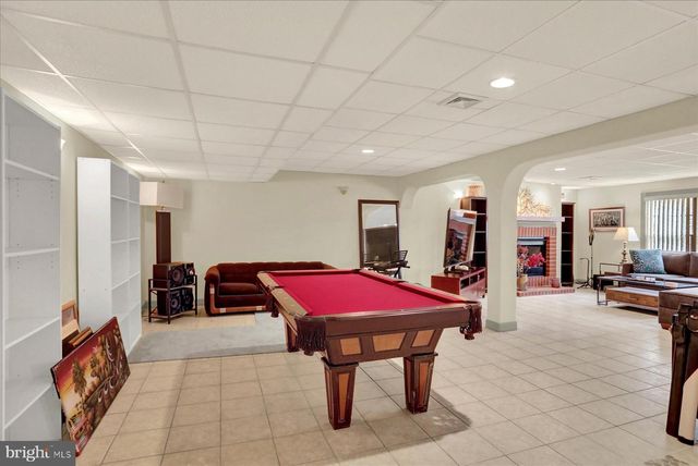 4755 MAPLE SHADE DR, Harrisburg, PA 17110